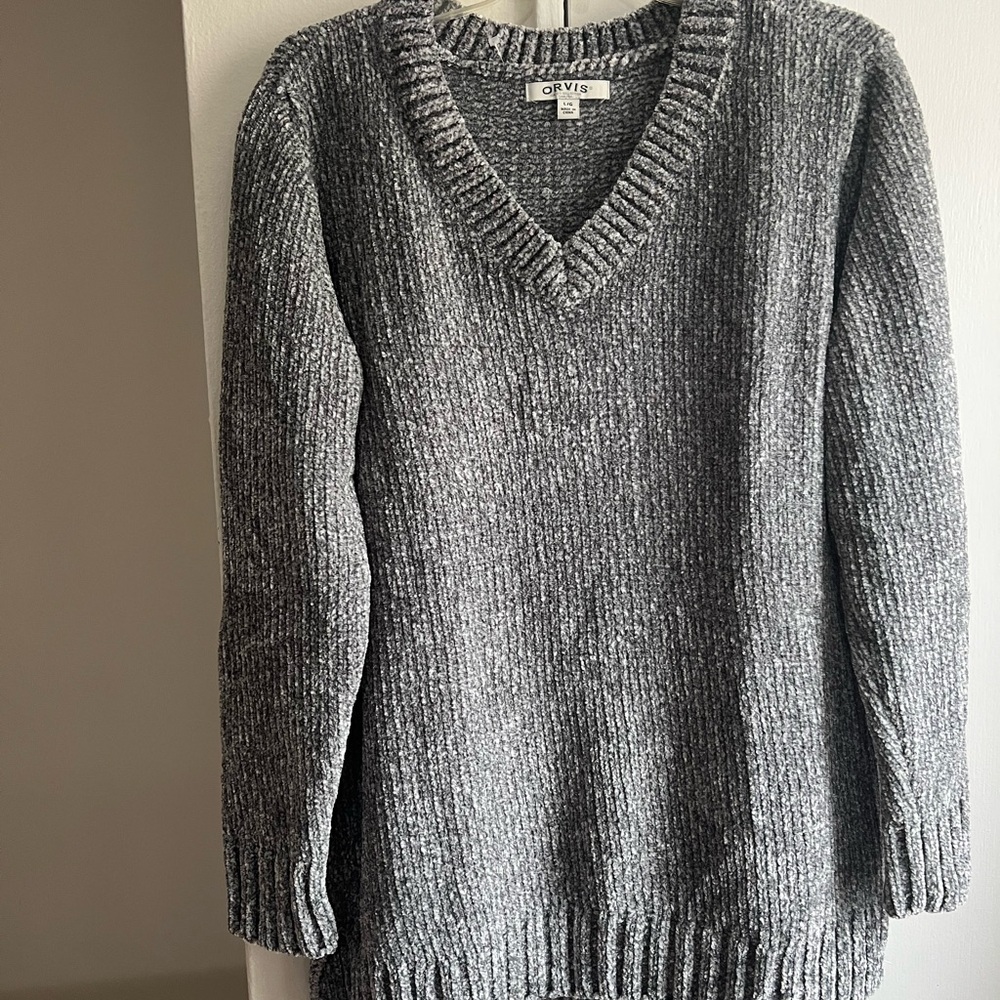 Orvis Women's Charcoal V-Neck Sweater